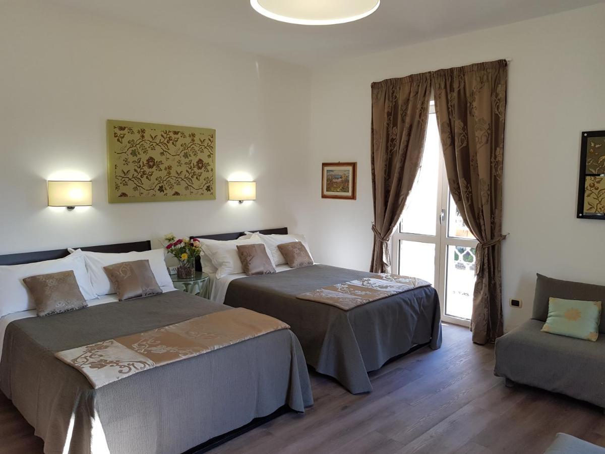 L'Insolita Reggia Caserta Dış mekan fotoğraf